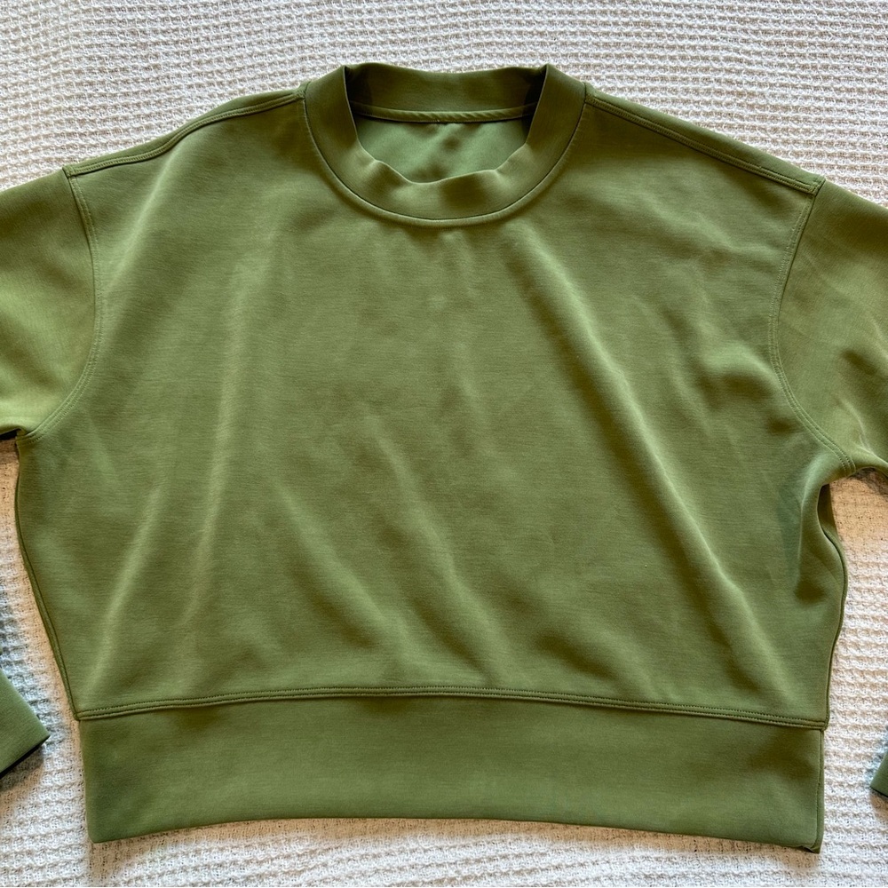 Lululemon Perfectly Oversized Cropped Crew Softstreme Green size 2 women’s - Picture 4 of 10